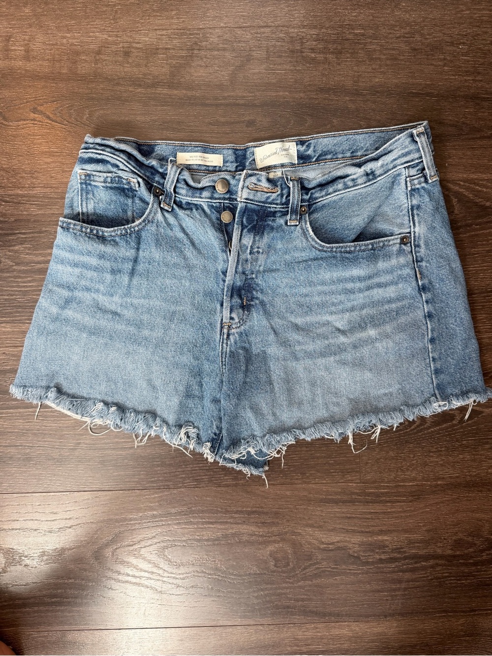 Universal Thread Shorts